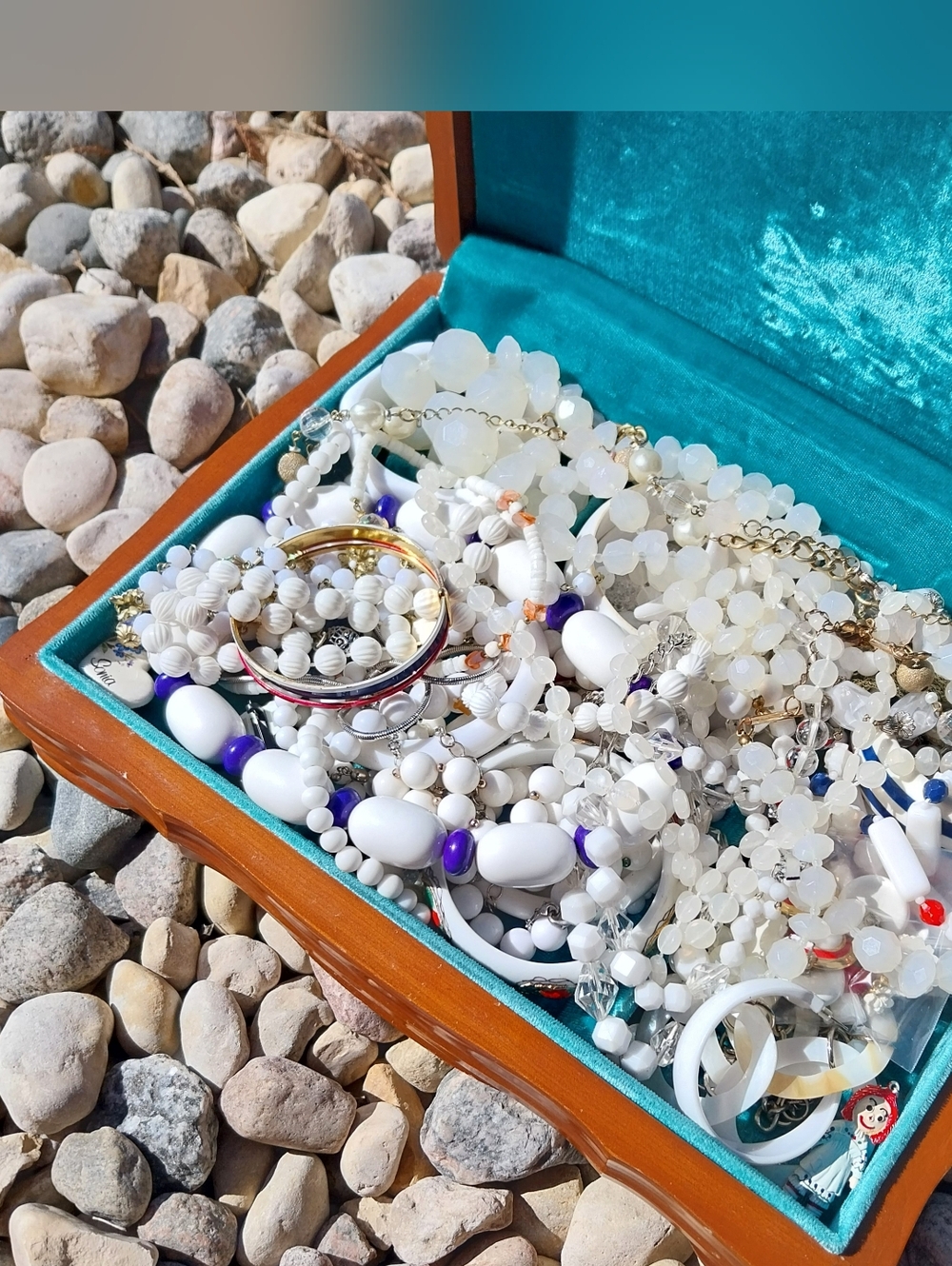 White Beaded Multi-Strand Women's Necklace and Bracelet Set - White